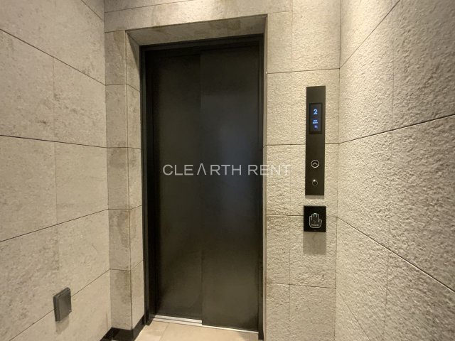 コンシェリア横濱元町 ＴＨＥ ＲＥＳＩＤＥＮＣＥ5階 内部映像を確認できるエレベーター
