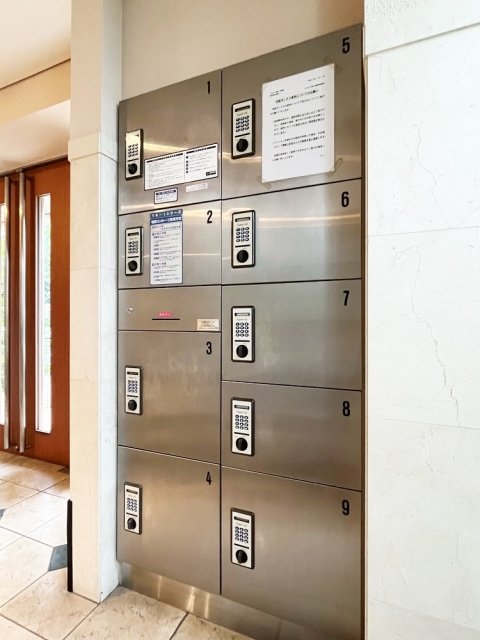 ドルチェ月島・弐番館11階 宅配BOX