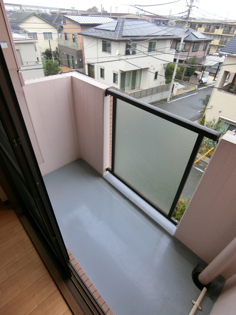 リヴェール高幡７ ２面バルコニー