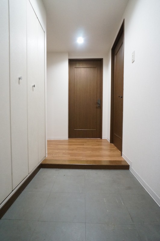 T’s garden横浜反町2階 玄関