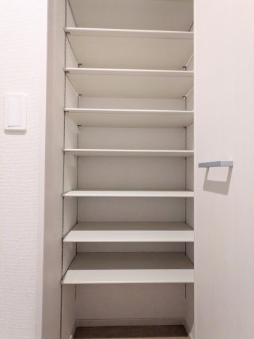 ソラシアレジデンス学芸大学Ⅱ0107号室 収納
