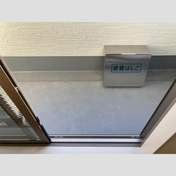 リーブルファイン中央区本町西 バルコニー