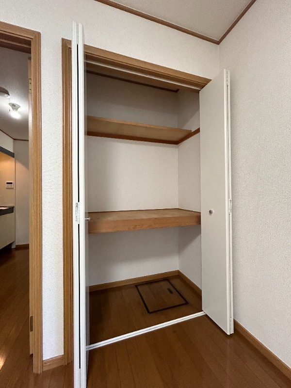 グリーンヒル保土ヶ谷1階 収納