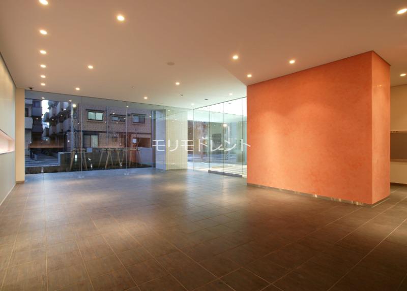 イプセ多摩川緑地8階 エントランス