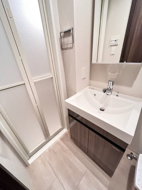 ドゥーエ板橋区役所前4階 洗面