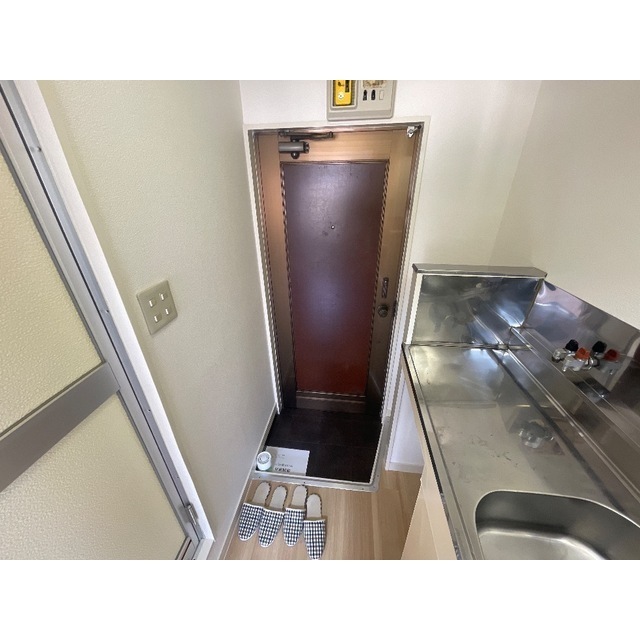 マーガレット211号室 玄関