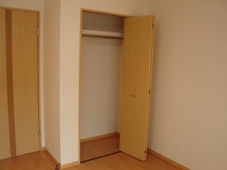 クレセナ鎌倉 クローゼット（イメージ）