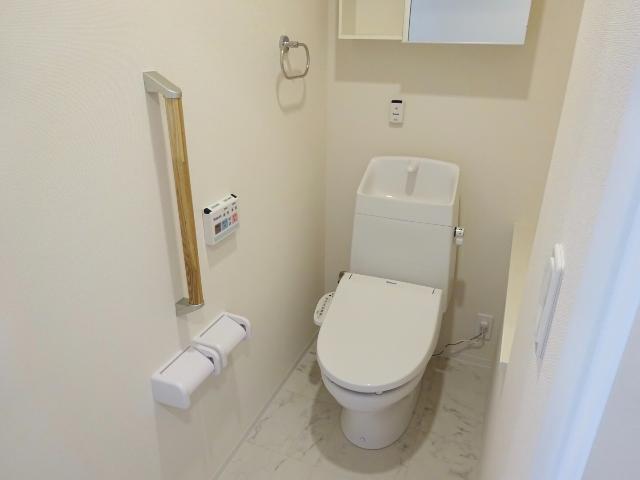 Laforet Monte（ラ・フォーレモンテ）303号室 シャワー付トイレ