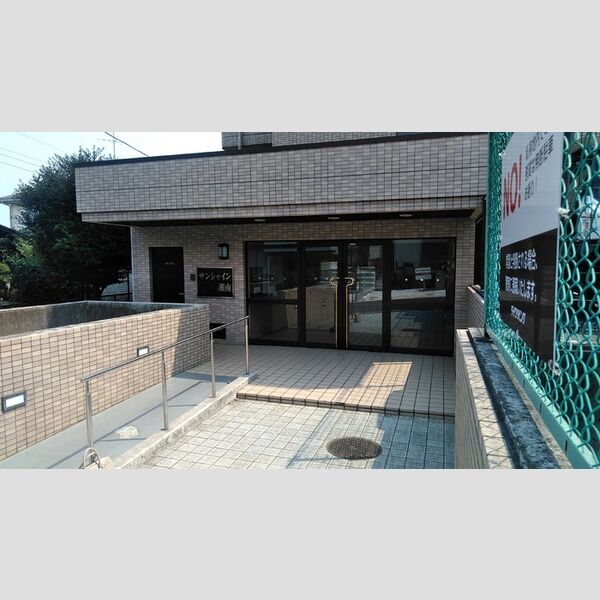 サンシャイン湘南 エントランス