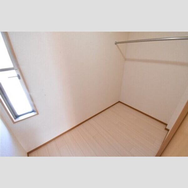 リヴィエール　B105号室 クローゼット