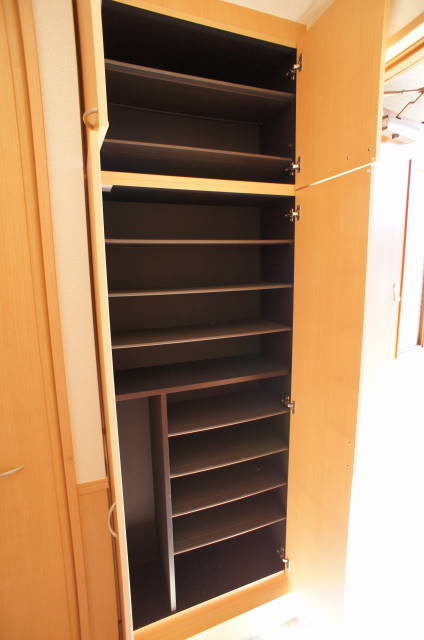 ブライトなかにし壱番館 収納