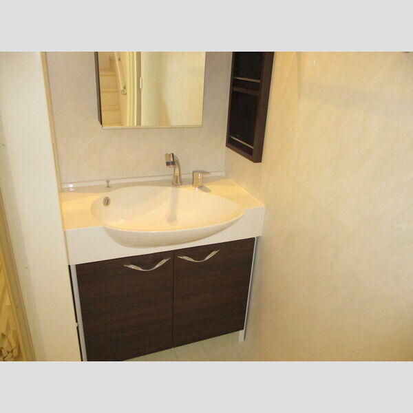 Solvita familia　G G(洗髪洗面化粧台)