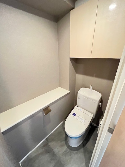 レジディアタワー上池袋（タワー棟）15階 トイレ