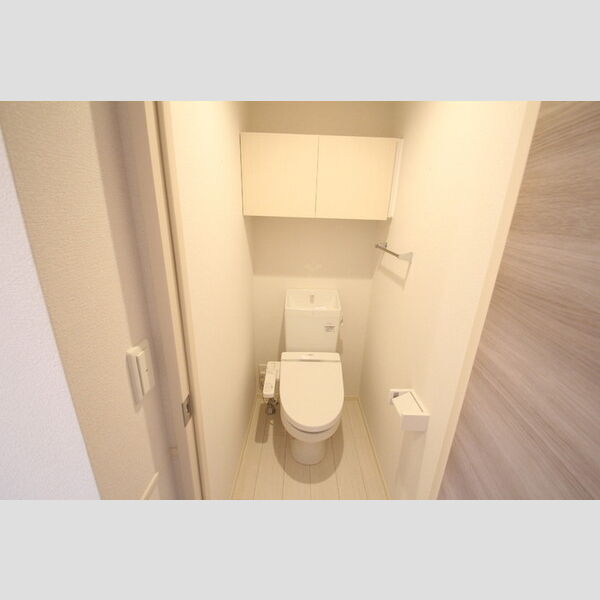 D-room煌(キララ)202号室 トイレは温水洗浄便座付き!