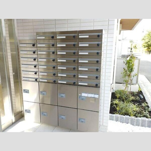 アヴァンス北烏山 ポスト・宅配BOX