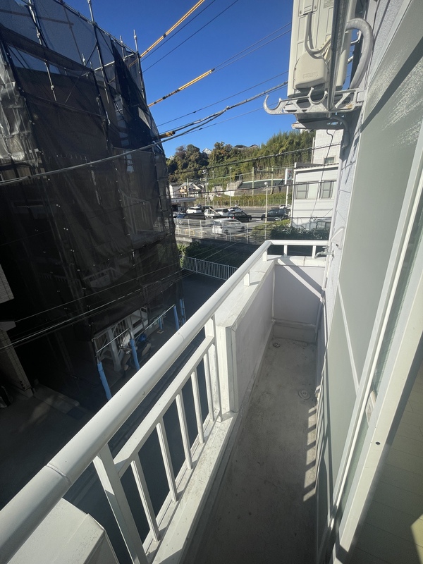 サクセスMG・金沢文庫A バルコニー