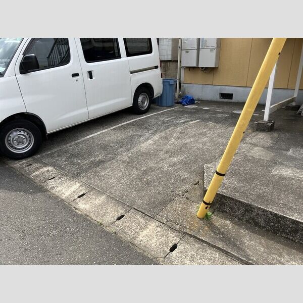 パークハイツⅡ 駐車場