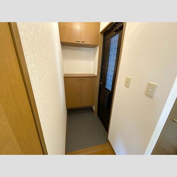 シェソワ久が原 201号室　玄関