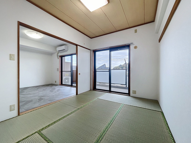 サングレイス小机204号室 和室