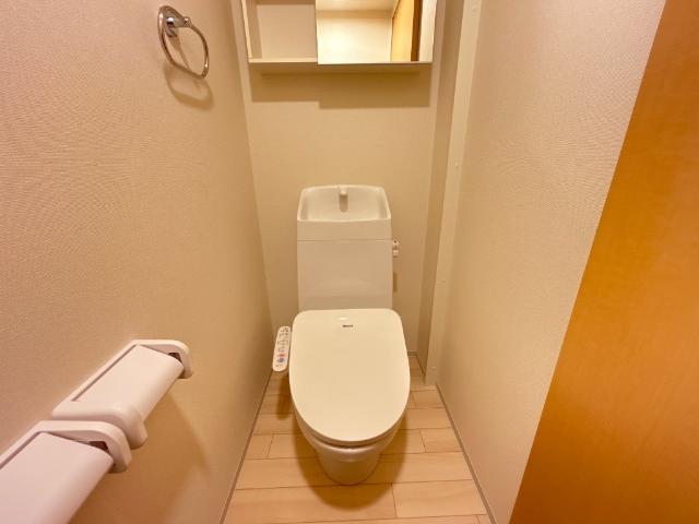 リノナル102号室 トイレ