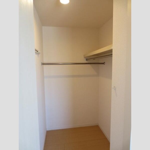 マム201号室 ウォークインクローゼット