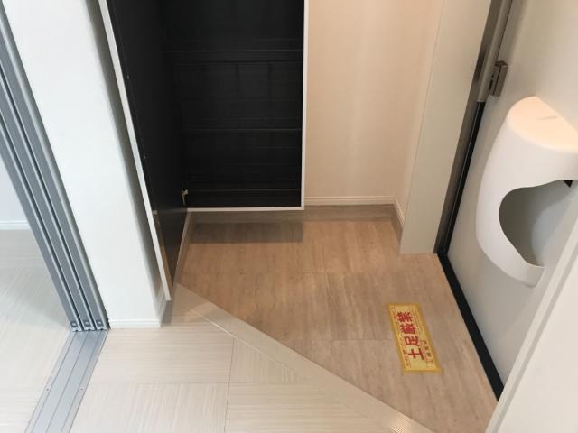 メゾン　ド　マロン101号室 玄関