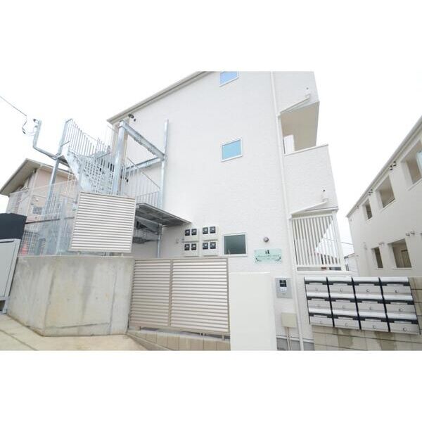 パルトネール横浜二俣川Bの外観画像