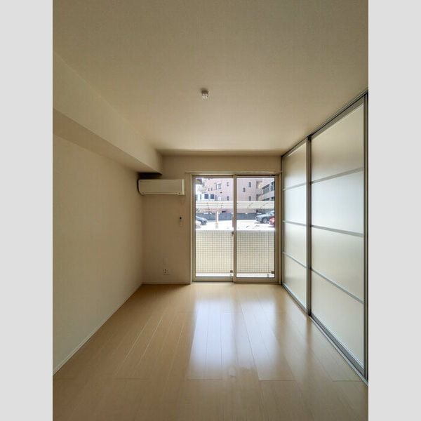 ヴィクトワール　壱番館 リビング