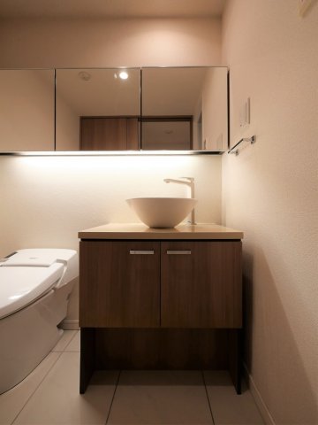 Feeth水天宮前 内観