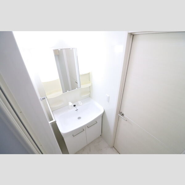 ティエルノ 洗髪洗面化粧台