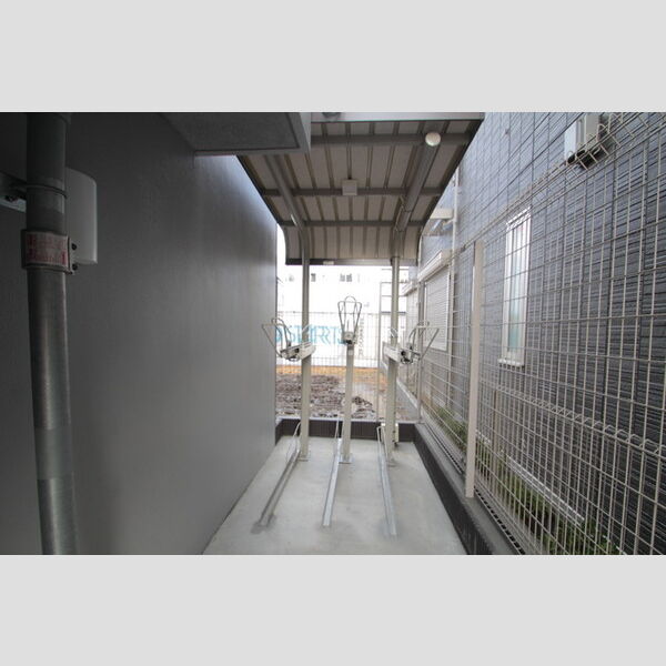 ヴィラレガーロ 駐輪場