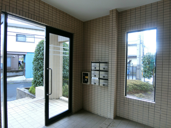 第2かしの木ハイツ106号室 エントランス