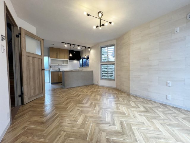 成田市モダンスタイルデザイナーズリノベ戸建 リビング