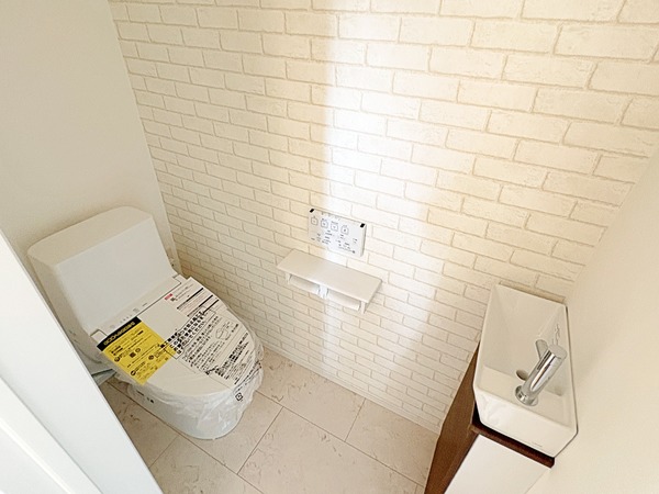 バレミックス辻堂103号室 トイレ