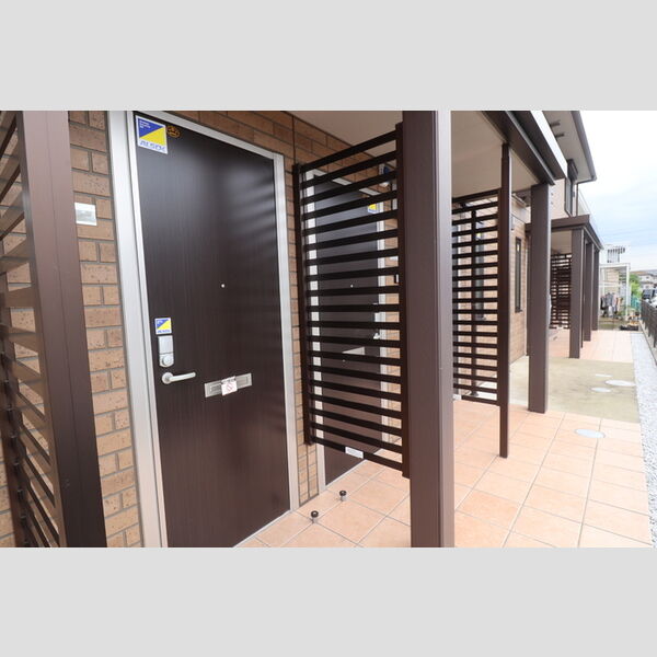 コルテ101号室 エントランス