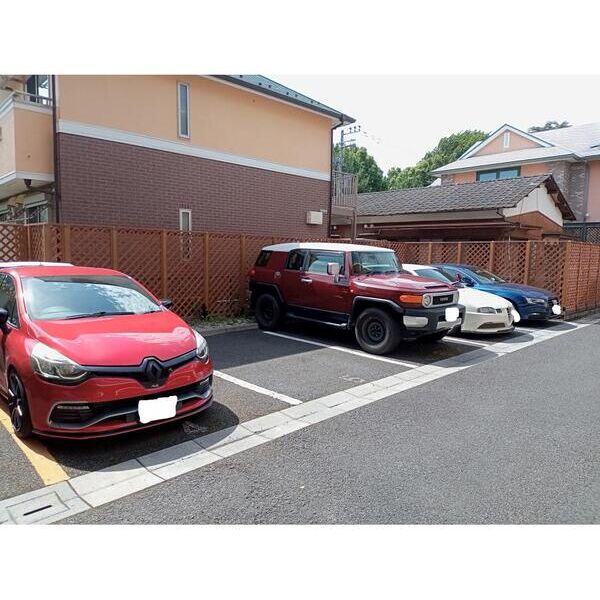 グランツ野川公園307号室 駐車場