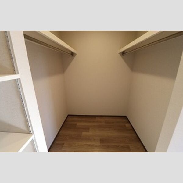 アルカイックシャトー　東館 ウォークインクローゼット