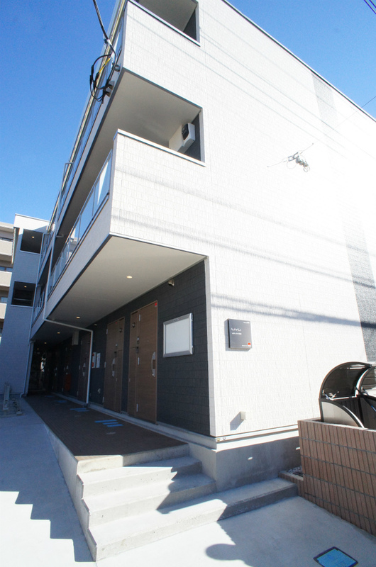 リブリ・ライヴ湘南1階 外観