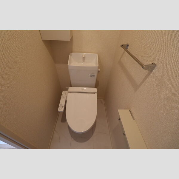 ソレイユ梶山101号室 トイレ