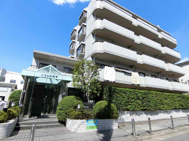 ドミシル池袋1階 駐車場完備のマンションです