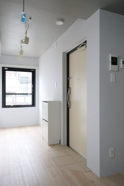 ＧＬＩＣＩＯＮ上落合 玄関