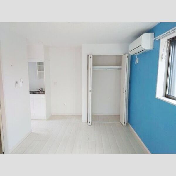 セレーノ井土ヶ谷101号室 収納