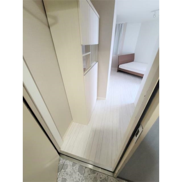 キャタデイマンション上野入谷2階 玄関