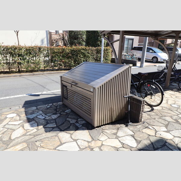 ファインコート　ⅠⅡ ゴミストッカー