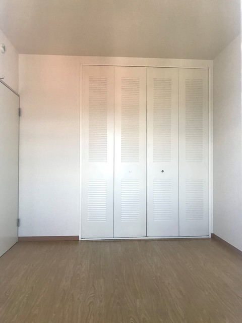 シャトレ山手台0303号室 洋室　※別号室の参考写真です(現況優先)