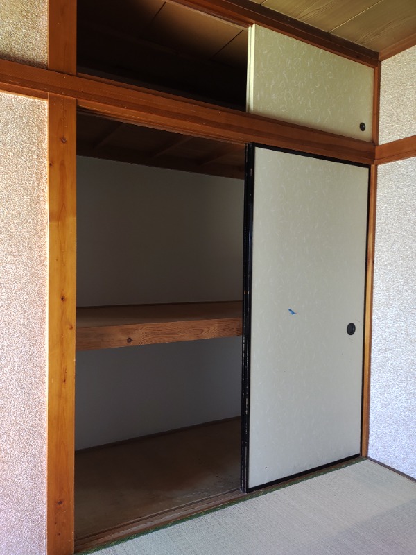 ハイム矢作2階 収納