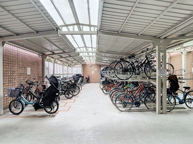 リーデンスタワー6階 駐輪場