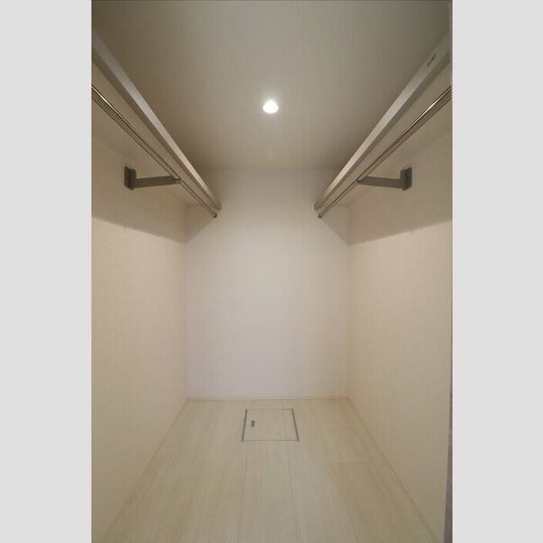 フィオーレ103号室 ★ウォークインクローゼット★