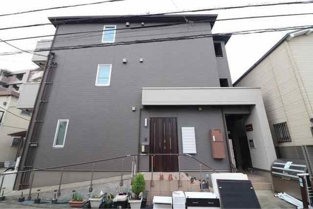 フォレストメゾン子安A202号室 外観