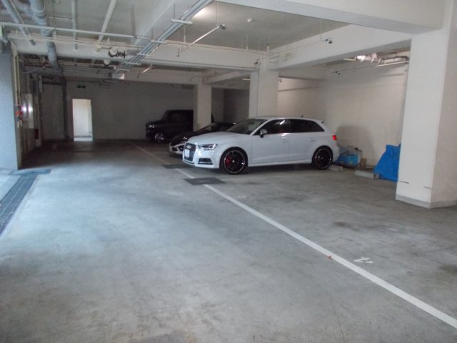 Ｆ５ハクジュハウス301号室 駐車場